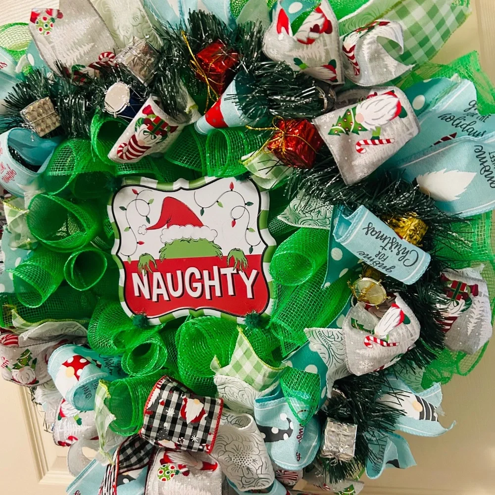 Christmas wreath/nauty